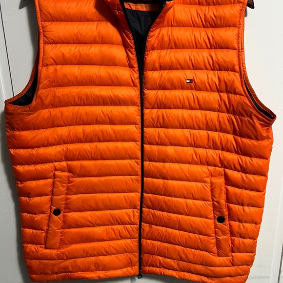 Tommy Hilfiger, Orange Colour, Large. Polyester 100% - Picture 1 of 7